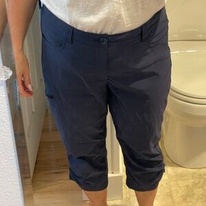 Eddie Bauer 16 hiking Capri pants gathered legs navy zipper pockets